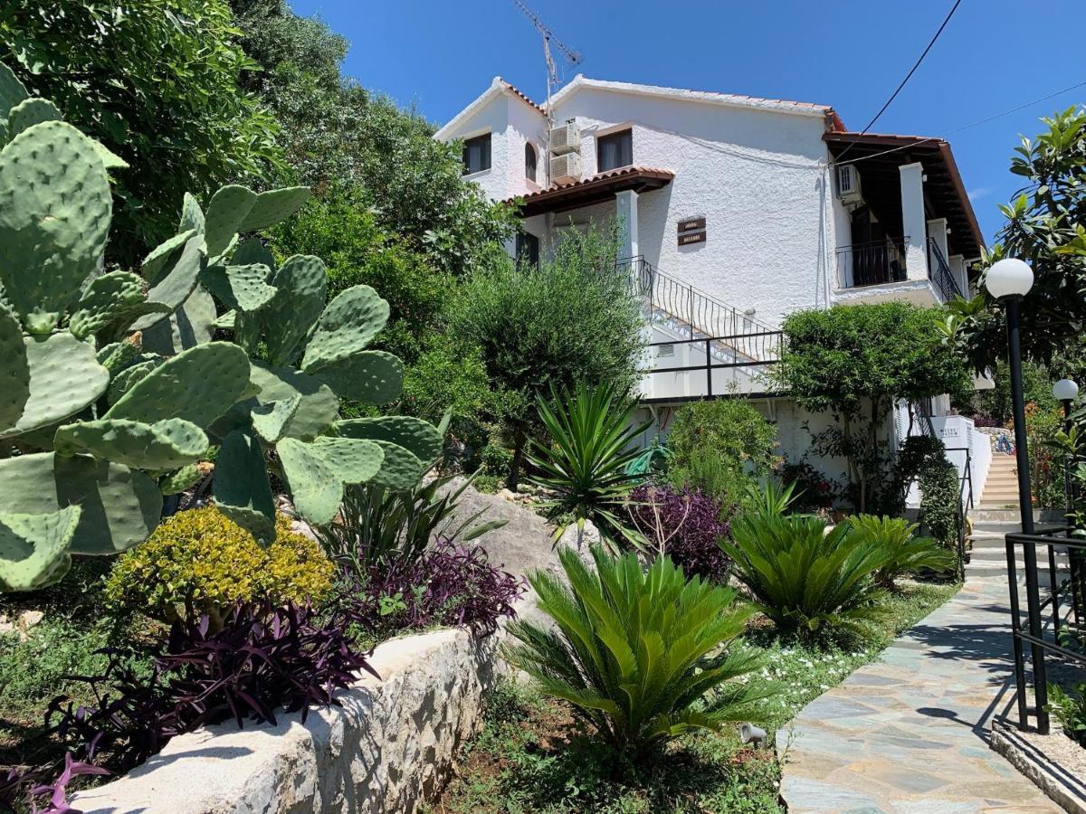 Villa Perris Studios Kassiopi Exterior photo