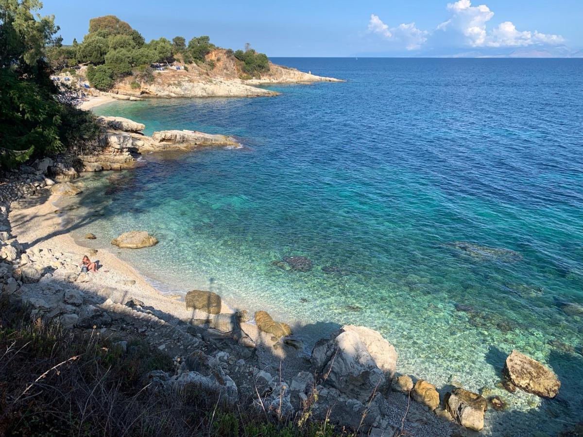 Villa Perris Studios Kassiopi Exterior photo